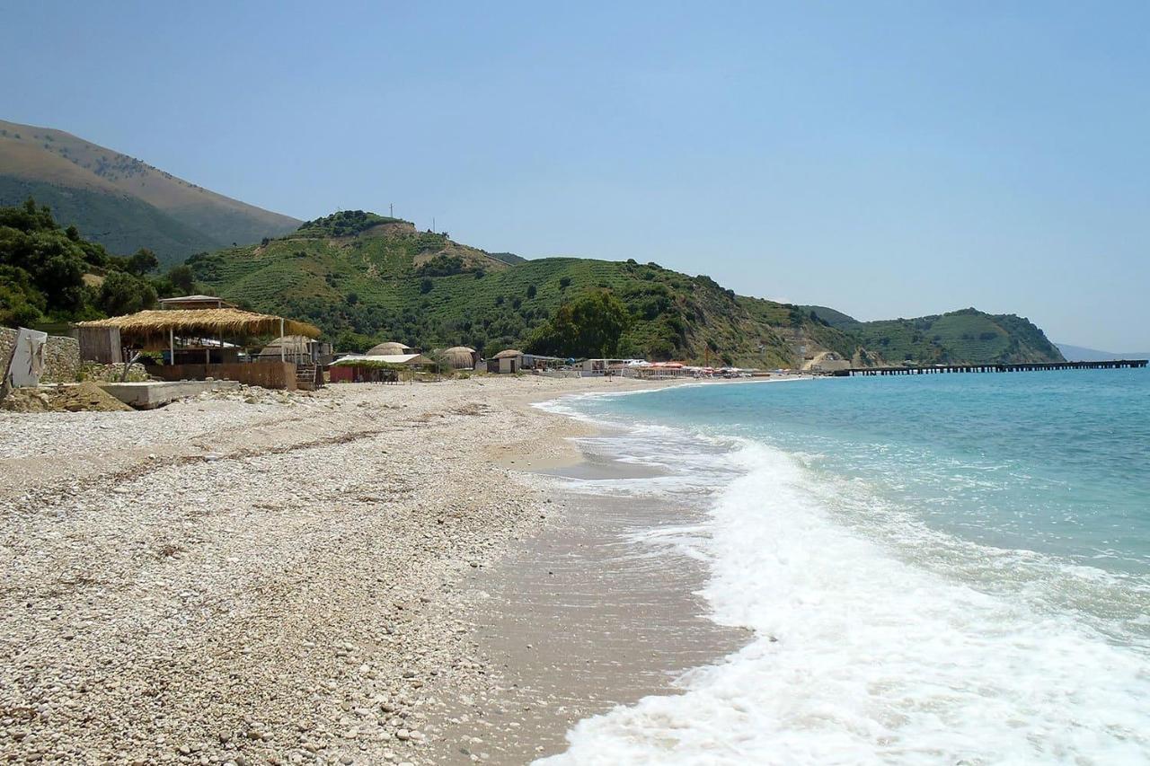 Bunec Seascape Villa Piqeras Bagian luar foto